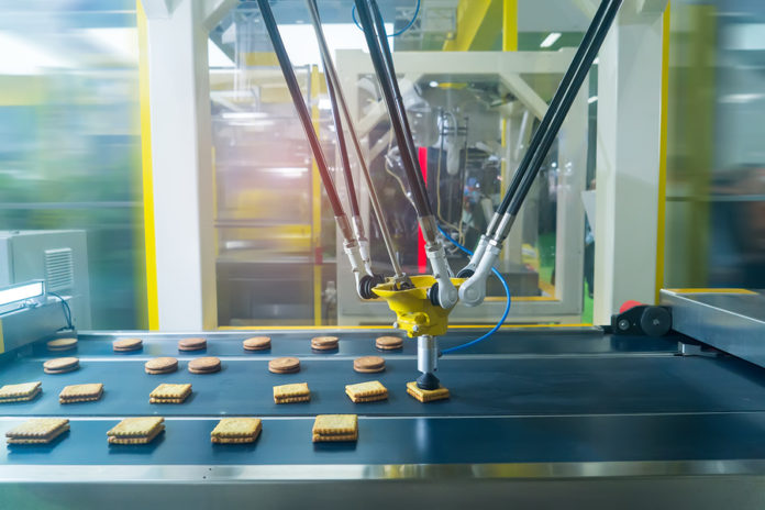 Robot in cookie production